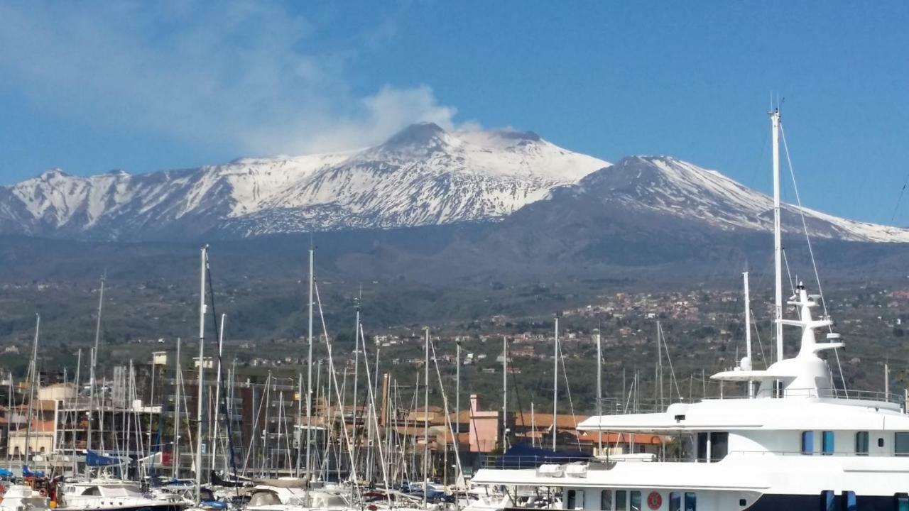شقة Casa Donna Rosaria Tra Etna E Taormina ريبوسْتو المظهر الخارجي الصورة