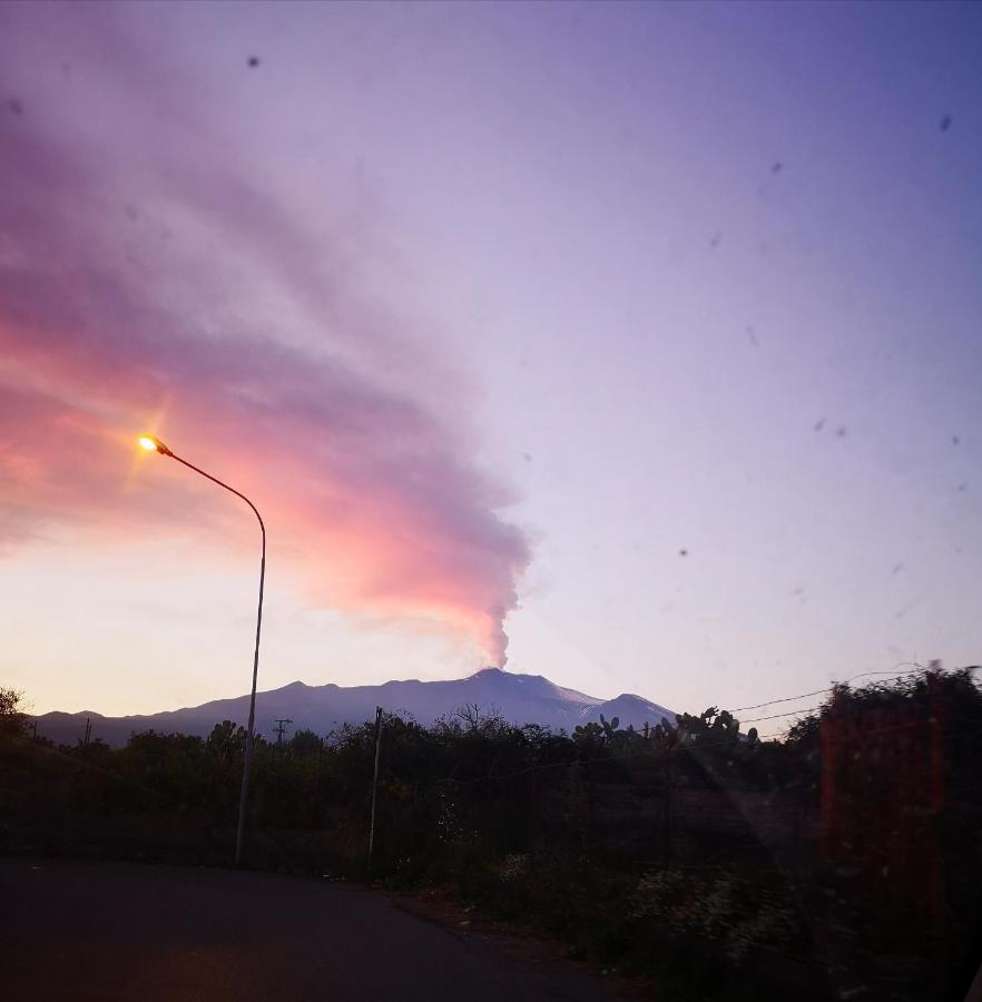 شقة Casa Donna Rosaria Tra Etna E Taormina ريبوسْتو المظهر الخارجي الصورة